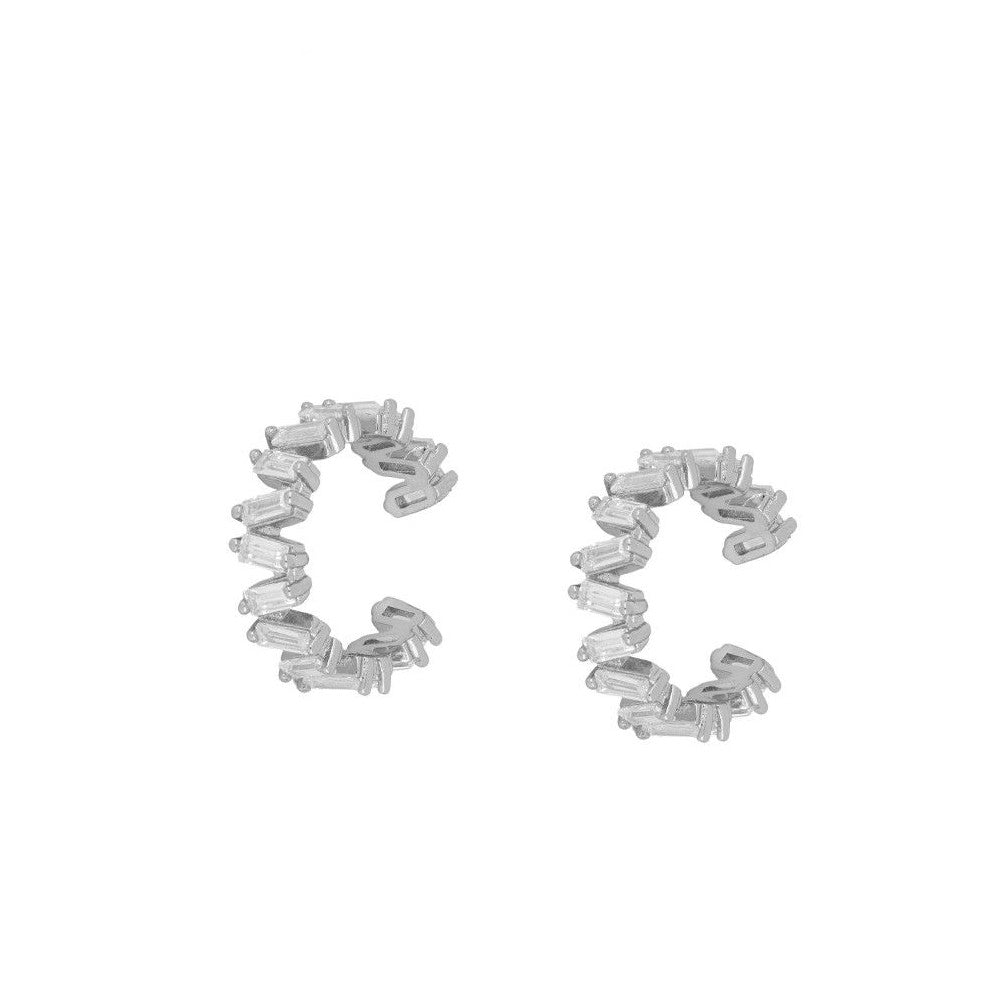 PE879